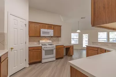 1010 Klondike Loop, Round Rock, TX 78665 - Photo 6