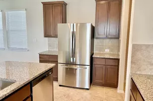 111 Living Reef Dr, San Marcos, TX 78666 - Photo 4