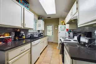 4521 Ave F Ave, Austin, TX 78751 - Photo 4