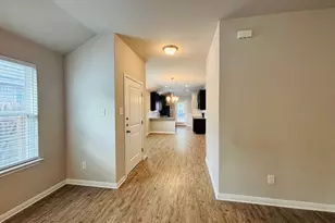 1305 Bear Peak Ln, Pflugerville, TX 78660 - Photo 10