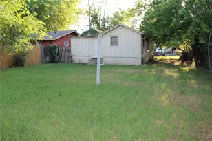 1115 Ebert Ave, Austin, TX 78721 - Photo 2