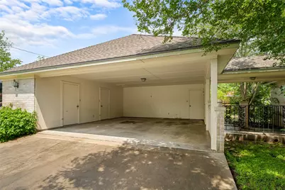 315 E Fannin Street, La Grange, TX 78945 - Photo 32