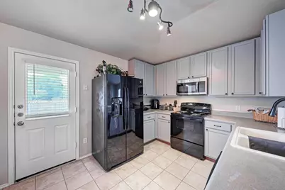 305 Creek Ledge Drive, Hutto, TX 78634 - Photo 12