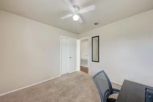 305 Creek Ledge Dr, Hutto, TX 78634 - Photo 28