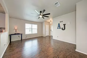 305 Creek Ledge Dr, Hutto, TX 78634 - Photo 8