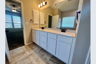 5100 Lazy Court Drive, Austin, TX 78724 - Photo 10