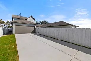 372 Glocken Ln, Kyle, TX 78640 - Photo 22