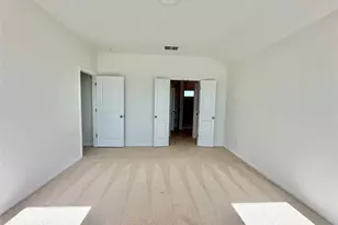 372 Glocken Ln, Kyle, TX 78640 - Photo 14