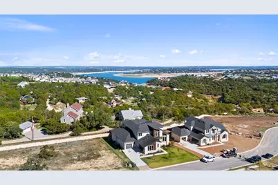 924 Bristol Creek Bend, Lakeway, TX 78738 - Photo 40