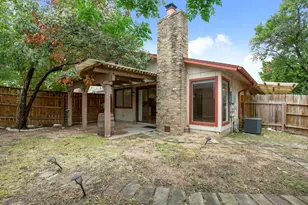 9001 Parkfield Dr, Austin, TX 78758 - Photo 24