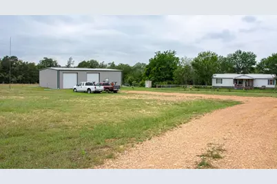 1766 Fm 2104, Paige, TX 78659 - Photo 2