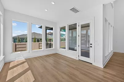 9104 The Ravine Way, Austin, TX 78744 - Photo 6