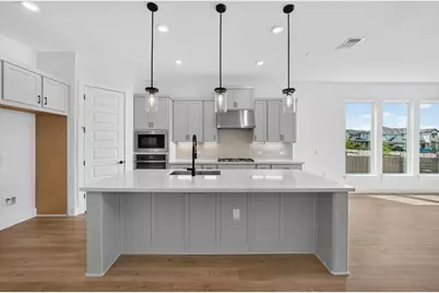 9104 The Ravine Way, Austin, TX 78744 - Photo 2