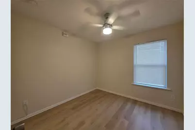 104 E Eggleston Street, Manor, TX 78653 - Photo 12