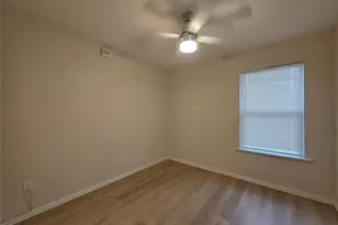 104 E Eggleston St, Manor, TX 78653 - Photo 12