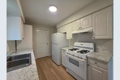 104 E Eggleston Street, Manor, TX 78653 - Photo 8