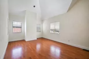 706 W 22nd St, Austin, TX 78705 - Photo 10