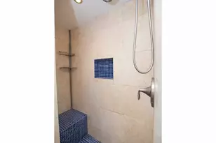 706 W 22nd St, Austin, TX 78705 - Photo 14