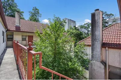 706 W 22nd Street #306, Austin, TX 78705 - Photo 2