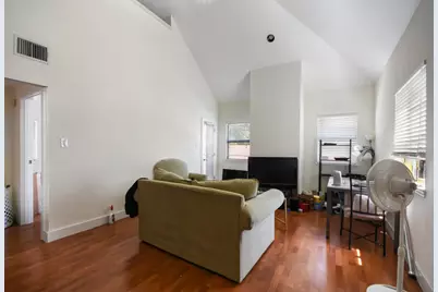 706 W 22nd Street #306, Austin, TX 78705 - Photo 6