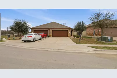 153 Joanne Loop #B, Buda, TX 78610 - Photo 8