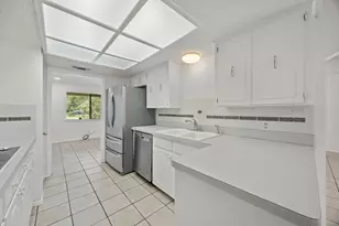8303 Cliffview Dr, Austin, TX 78759 - Photo 18