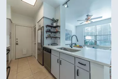 1201 Grove Boulevard #702, Austin, TX 78741 - Photo 4