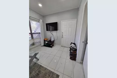 2714 Nueces Street #102, Austin, TX 78705 - Photo 2