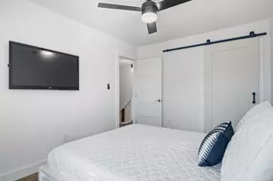 6406 Chimney Creek Cir, Austin, TX 78723 - Photo 14