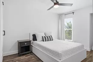 6406 Chimney Creek Cir, Austin, TX 78723 - Photo 12