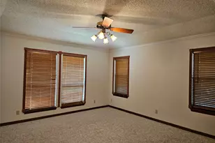 215 Serenada Dr, Georgetown, TX 78628 - Photo 8