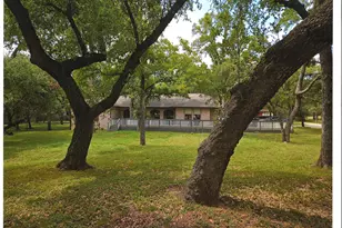 215 Serenada Dr, Georgetown, TX 78628 - Photo 1