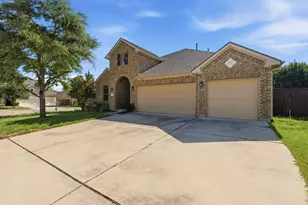 2508 Hilltop Divide Ln, Leander, TX 78641 - Photo 2