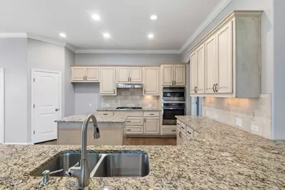 2508 Hilltop Divide Lane, Leander, TX 78641 - Photo 12
