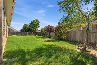 2508 Hilltop Divide Lane, Leander, TX 78641 - Photo 36