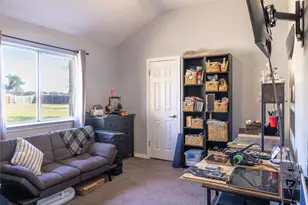 129 Wamel Way, Cedar Creek, TX 78612 - Photo 22