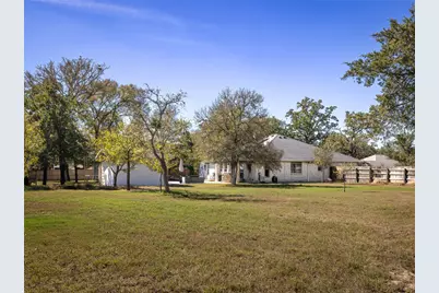 129 Wamel Way, Cedar Creek, TX 78612 - Photo 8