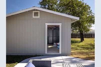 129 Wamel Way, Cedar Creek, TX 78612 - Photo 6