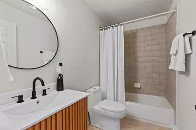 312 Country Club Drive, La Grange, TX 78945 - Photo 24