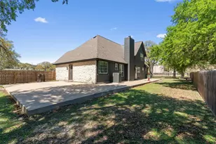 312 Country Club Dr, La Grange, TX 78945 - Photo 30