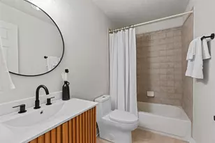312 Country Club Dr, La Grange, TX 78945 - Photo 24