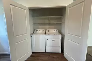 532 Peony Ct, Jarrell, TX 76537 - Photo 8