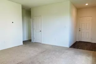 532 Peony Ct, Jarrell, TX 76537 - Photo 12