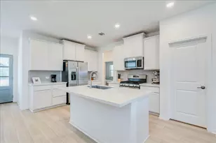 802 Papaya Dr, Buda, TX 78610 - Photo 4