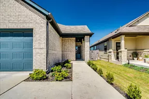 802 Papaya Dr, Buda, TX 78610 - Photo 2