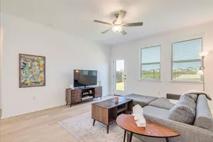 802 Papaya Dr, Buda, TX 78610 - Photo 10