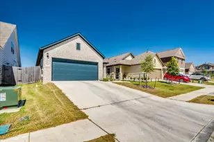 802 Papaya Dr, Buda, TX 78610 - Photo 28