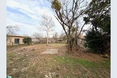 1608 School Street, Goldthwaite, TX 76844 - Photo 4