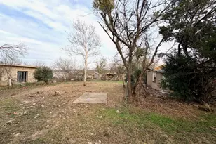 1608 School St, Goldthwaite, TX 76844 - Photo 4