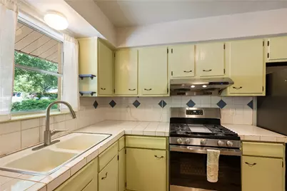 2307 Valley High Circle, Austin, TX 78744 - Photo 8